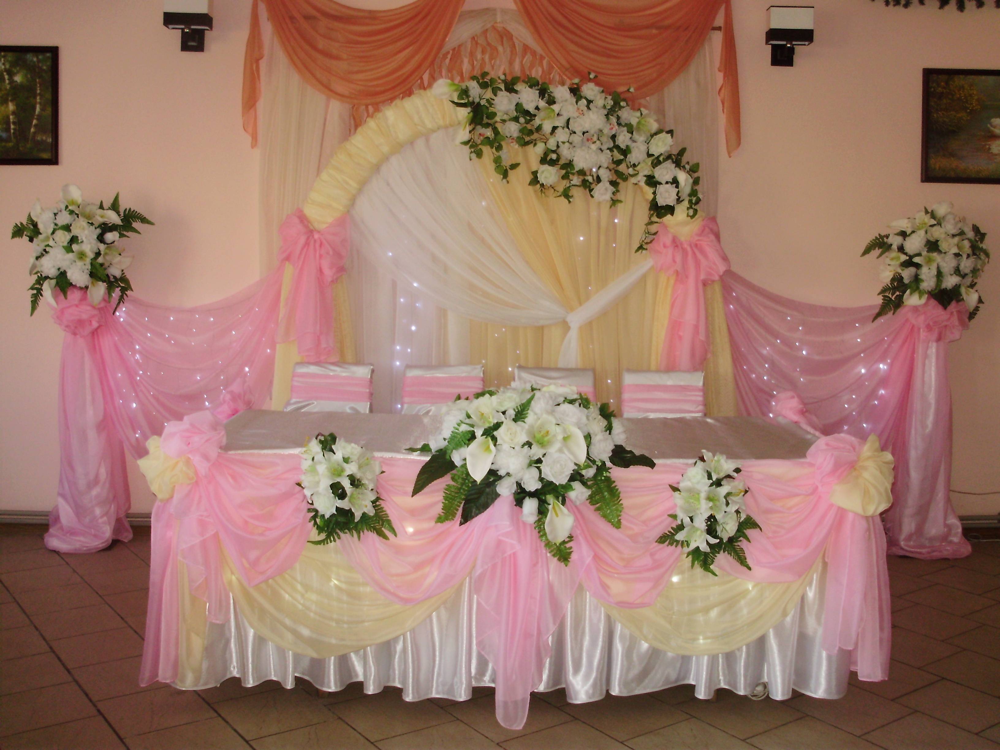 Разнообразие цветочных арок