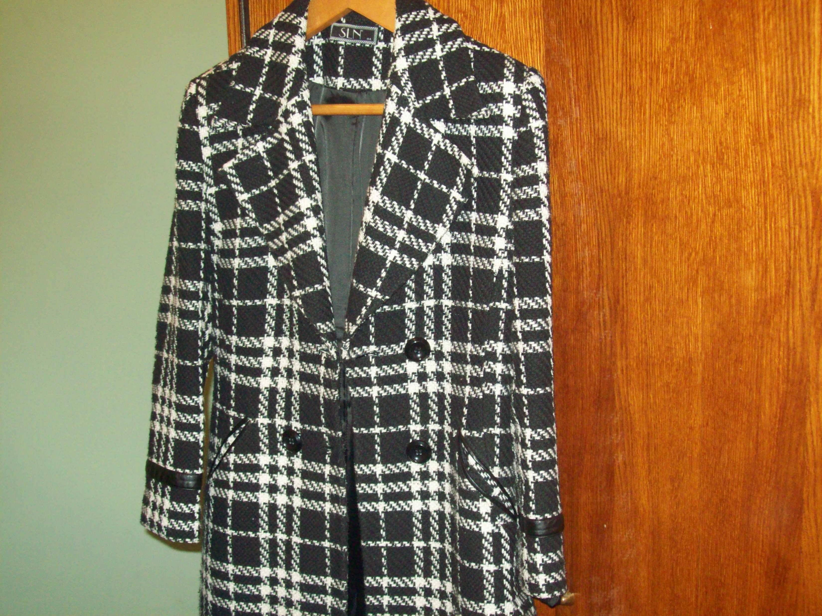 пальто бу 48-50