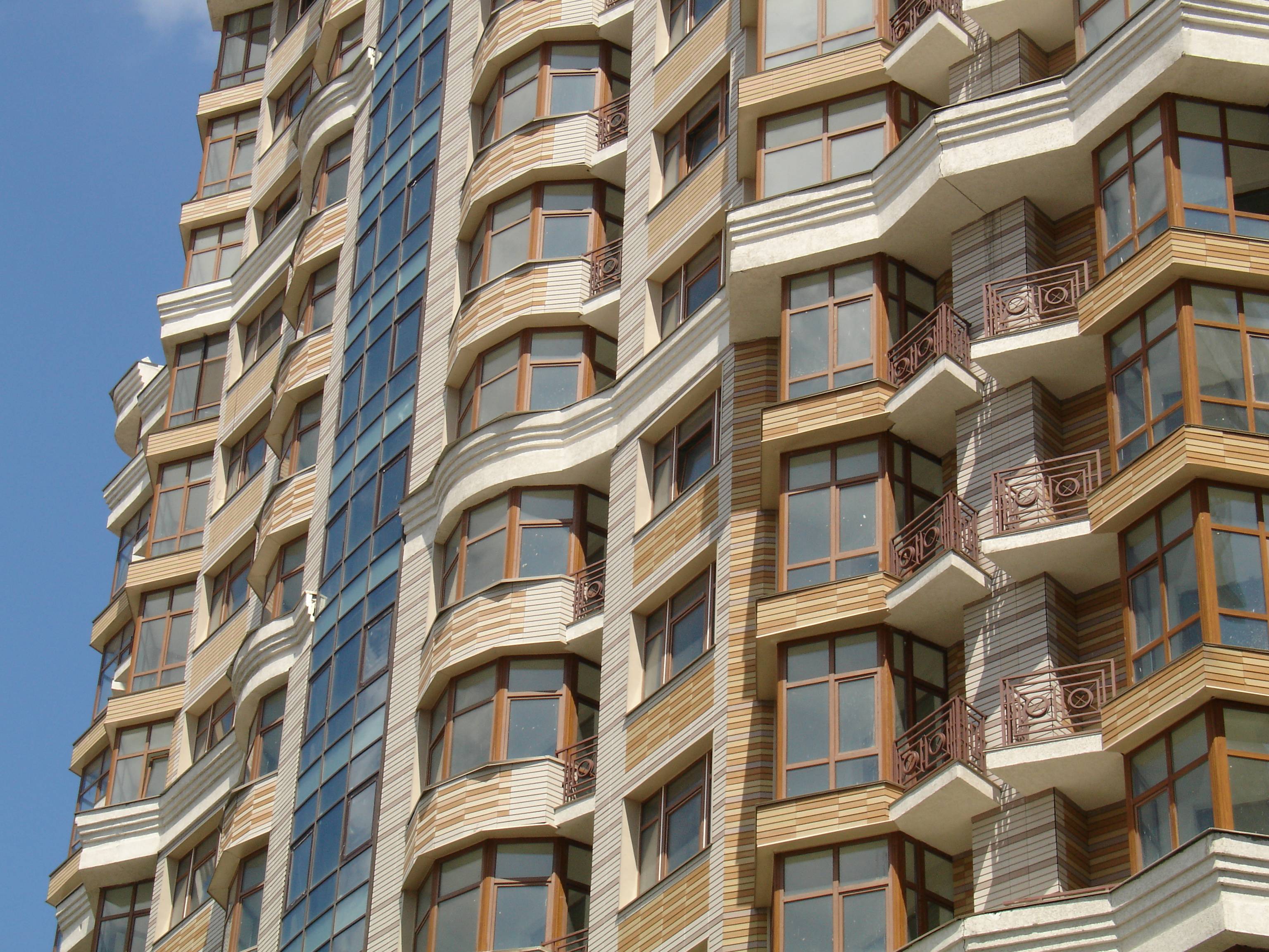 Жилой дом. Утепление системой вентилируемого фасада SCANROC