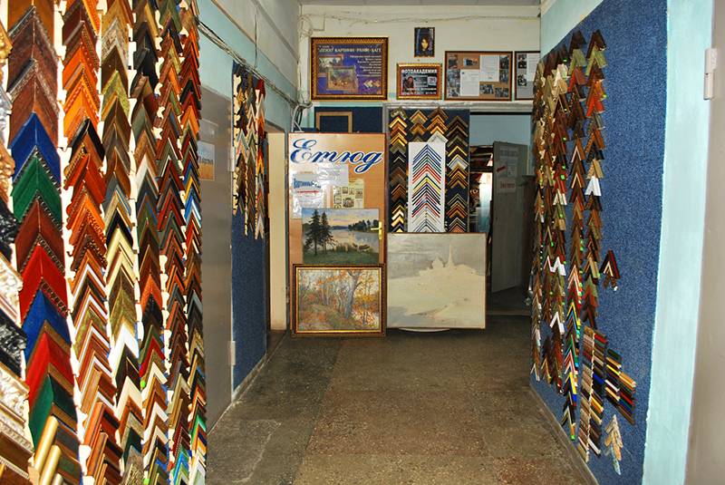 Образцы багетов салона "Этюд"