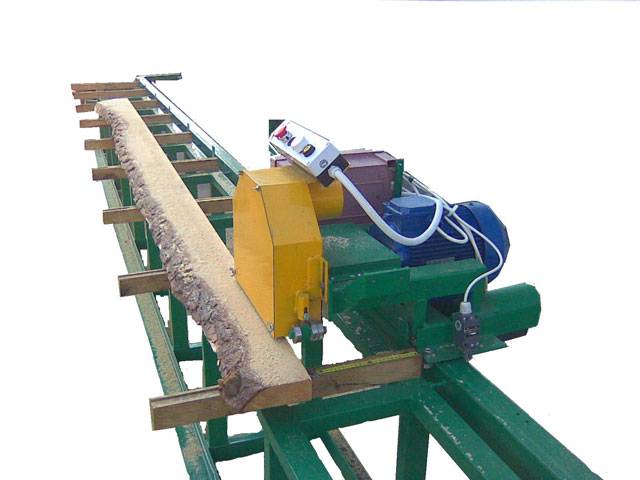 Станок продольнопильный