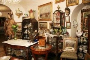 Спілка антикварів та колекціонерів у Полтавській обл. Спілка антикварів та колекціонерів у Полтавській обл.